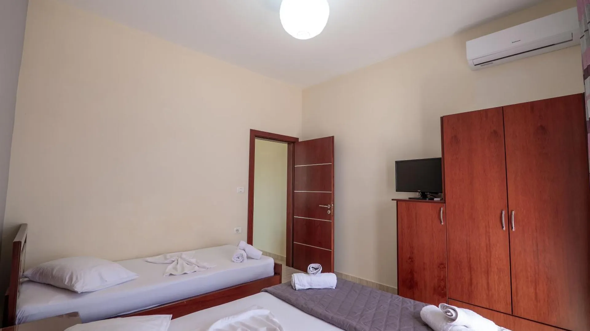 Villa Ari Ksamil Apartment
