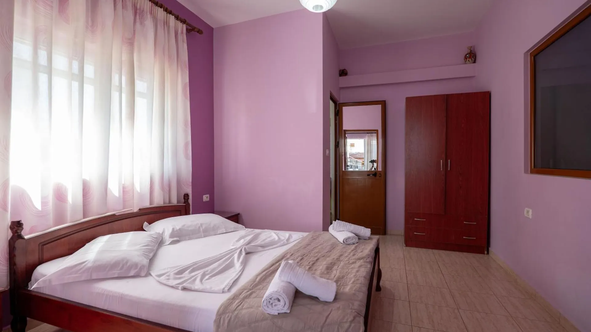 Villa Ari Ksamil 0*,  Albania