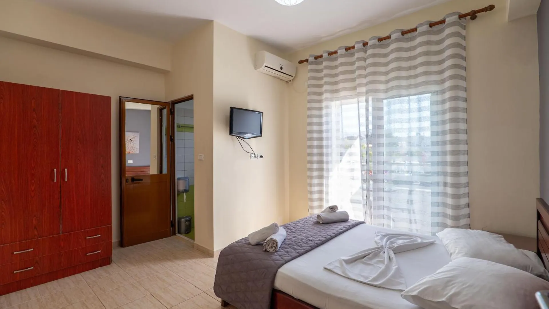Apartment Villa Ari Ksamil